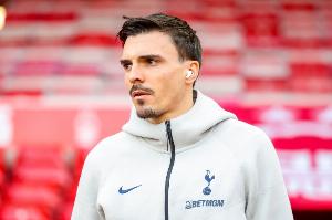 选错路？帕利尼亚5000万去拜仁被冷落 在热刺变替补3000万难买断