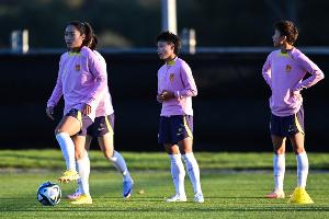 唐佳丽：惨败英格兰的部分原因是换了阵型，对亚洲杯肯定有信心