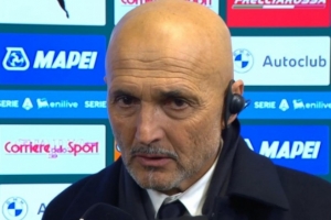 斯帕莱蒂：大家坚定站在戴维这边，必须让他知道在更衣室有真朋友