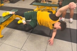 旧金山大学球队经理晒王俊杰训练视频：水滴石穿 非一日之功