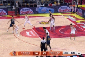 暴力十足！焦泊乔接萨姆纳助攻双手隔扣卡巴！