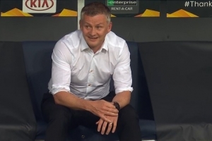 记者：索尔斯克亚回归可能性越来越大，但曼联坚称候选人仍有多个