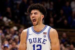 继续冲状元！布泽尔儿子12中10轰27分8板4助2断 杜克开季15战14胜