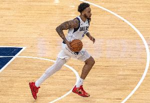 场均14.7分7.4篮板！PJ·华盛顿因右脚踝扭伤今天缺战国王