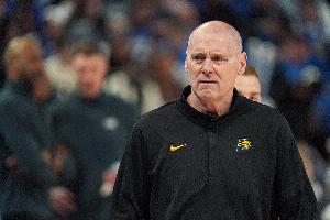 千胜太难了！步行者尴尬13连败创队史新纪录 卡莱尔依旧999胜场