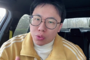 解说：欧文复出先不要着急 他随队参与球队的客场之旅就是好信号