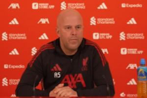 球员何去何从？斯洛特被问埃利奥特：去问埃梅里，我们无召回条款