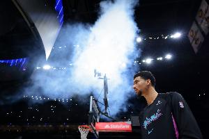 斯波：韦尔今天对上戈贝尔吃瘪了但他会调整回来 他也明显进步了