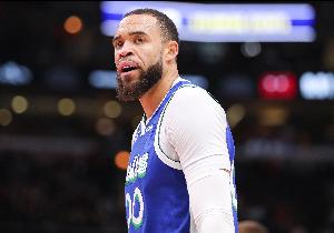 北京男篮正接触麦基！媒体人：不要心疼买断费 该使劲就使劲