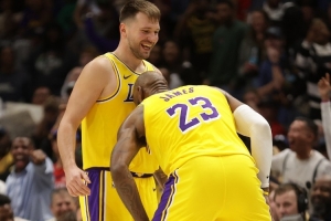 东契奇：我和詹姆斯的默契度越来越高 更好地理解了彼此想要什么