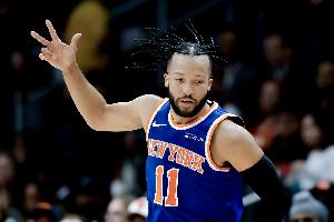 布伦森：现在的困境不是NBA杯冠军后遗症 我们未达到应有标准