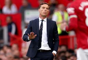 伯恩利主帅：想在英超比赛中拿分，你必须不断努力