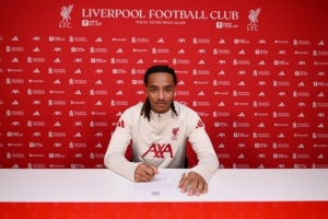 再签年轻中卫，邮报：利物浦从伯恩利引进19岁小将阿德科亚