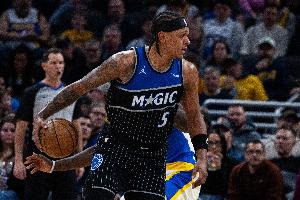 三分绝杀！班凯罗19中11轰下30分14板6助 9次失误过多