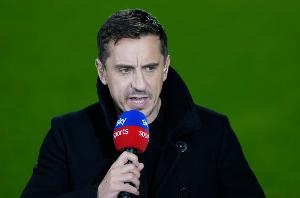 内维尔：卡塞米罗与汉弗莱斯对抗时很散漫，后者直接撕开曼联防线