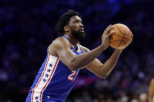 渐入佳境！恩比德三节14中10砍全场最高28分外加7板 正负值+27