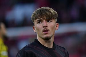 德天空：卡尔有意与拜仁加薪续约，年薪将提升至500万-800万欧