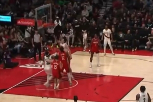 太可惜了！波特兰媒体人：要是杨瀚森把那球扣进该多好