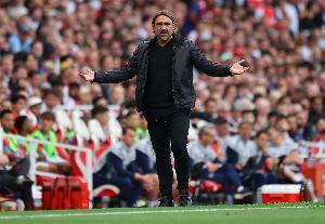 法尔克：这场比赛堪称英超的绝佳宣传名片，最后的点球判罚有争议