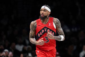 可别有大碍！英格拉姆次节末回更衣室 半场7中2拿到6分2助3帽