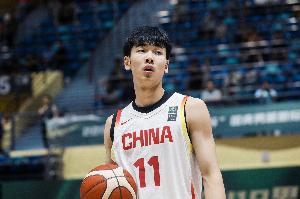 已收到12个NCAA D1级别学校的Offer！张博源今天访问伊利诺伊大学