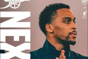 赢球即可扩大领先，阿森纳官推晒海报预热对利物浦，廷伯单人出镜