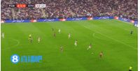 西蒙失误送礼，将巴德吉的劲射从胳膊下漏过！巴萨3-0毕尔巴鄂