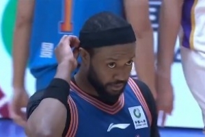 外援的作用！庞兹出场38分28秒19中11&三分9中3砍30分 另有6助2断