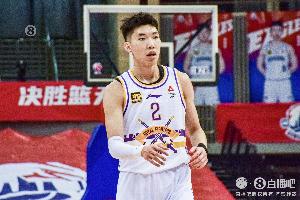 表现全面！廖三宁14中7拿到18分6板5助 三分4中2&下半场10分