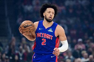 场均26.7分6.2板！活塞迎战公牛 康宁汉姆因手腕伤势降为出战成疑