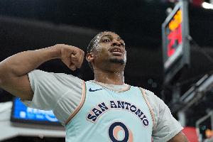 凯尔登：我曾场均22分但球队只赢22场 那意义远比不上现在赢球