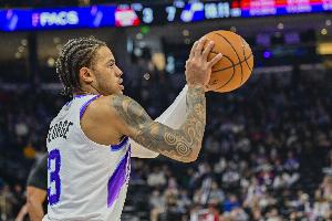 可圈可点！基昂特·乔治出场43分钟23中9拿25分7板11助 三分10中2