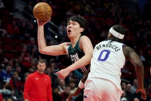 杨毅：杨瀚森到NBA环境就得短时间站住位置 别人不会让你慢慢成长