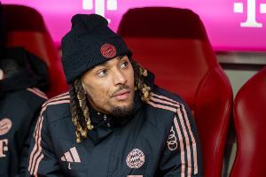 “足够强大”！法尔克：拜仁冬窗预计不会有引援，想卖博伊也很难