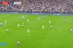 朱利亚诺传中，瑟尔洛特力压阿森西奥头球破门！马竞1-2扳回一城