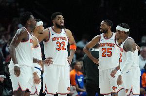 锡伯杜转推：一支拥有OG&大桥&米切罗等球员的队 连防守都做不好