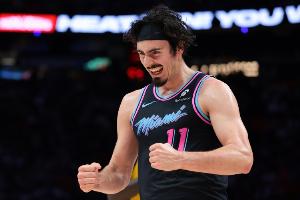 场均16.2分！热火客战公牛 已连续缺席2场的哈克斯大概率出战