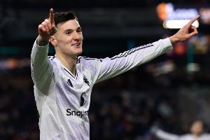 梅开二度！官方：舍什科当选曼联队内本场MVP，获得77%球迷投票