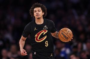 阿特金森：克雷格·波特先发是因为防守 他防爱德华兹做得很棒