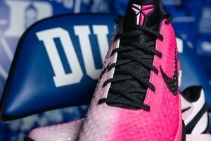 杜克女篮晒出2.0版本抗乳腺癌配色kobe 6！这两极配色方案绝了！