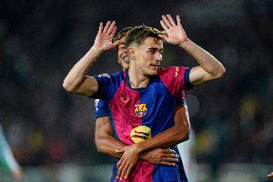 战皇马！世体：加维和克里斯滕森将去西超杯决赛现场，为球队助威