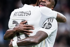 愿你拥有最美好的一切！维尼修斯社媒祝福好友罗德里戈生日快乐