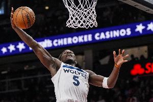 芬奇：华子的得分能力与生俱来 新秀赛季他砍40分我就知道其潜力