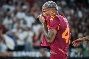 巴媒：曼城有意罗马右后卫韦斯利，预计1月31前会送上报价