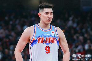 火力不够！新疆全队首节18中4拿到9分 三分6中0