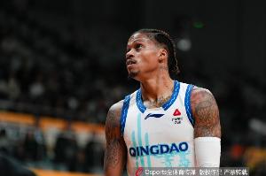 媒体人：青岛裁掉特雷沃·汤普森&约瑟夫·杨 2人高端局难做贡献