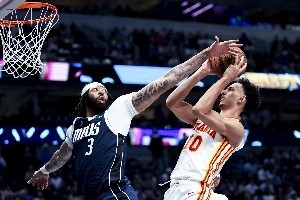 手握鹈鹕无保护首轮签何必急于求成？老鹰不该为浓眉放弃潜在基石