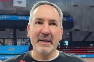 山东男篮助教：我们准备好了 希望今晚拿下北京 取得三连胜