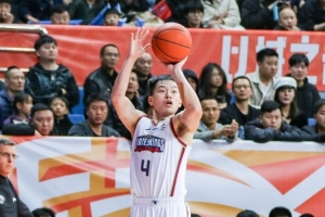 替补神准！邬挺嘉5记三分球拿下17分3板3助1断