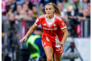 官方：拜仁女足中场斯坦威今夏自由身离队